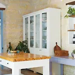 Avgoustis Villa *