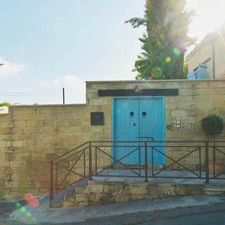 Avgoustis Villa *