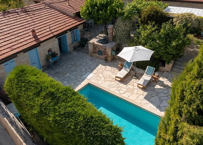 Vila Avgoustis Pachna